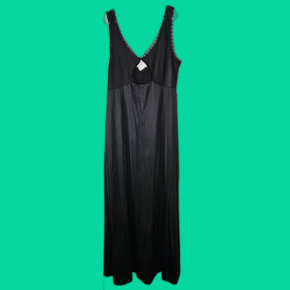 Vanity Fair Vintage Black Polyester Lace Long Nightgown Medium/Large